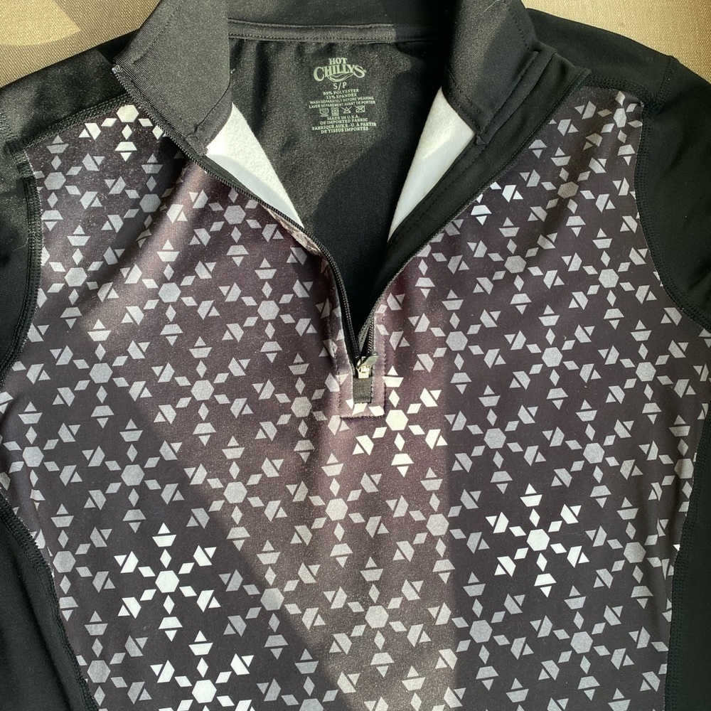 Hot Chillys Women’s Mid-Weight Base Layer Top Black Quarter Zip Top NEW Small - Picture 4 of 8